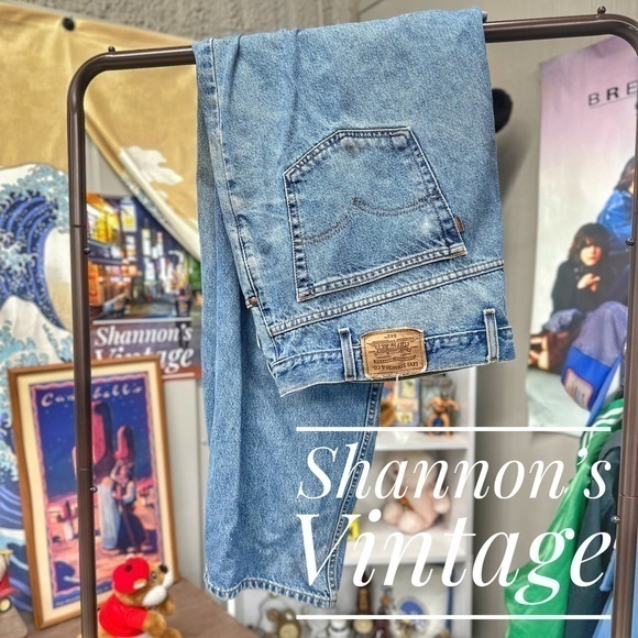Levi’s 540 VNTG brown tab paper tag sz 50 x 32 distressed relaxed fit jeans A7 - Picture 1 of 6
